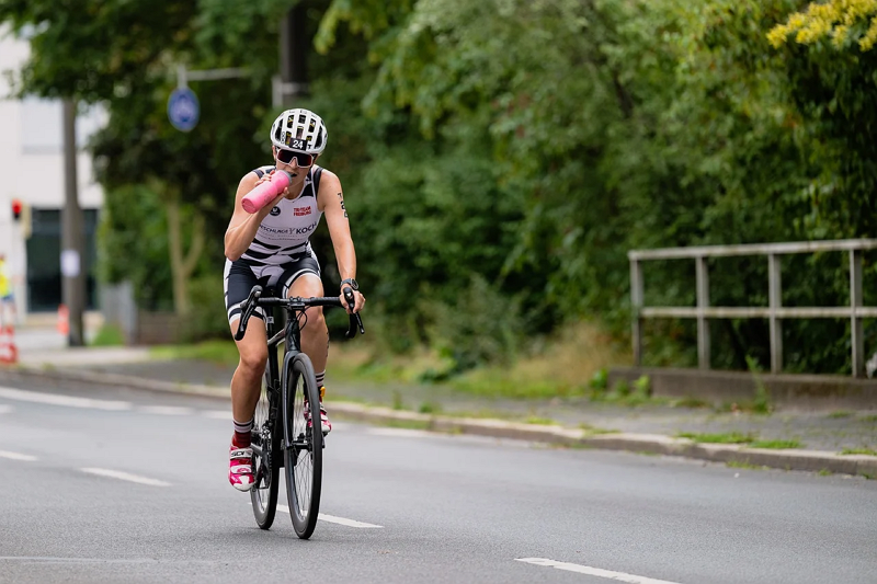 What Factors Should You Consider When Choosing Cycling Sunglasses?