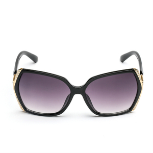 XS-W5683 Popular Advanced Italian Sunshade Eyewear Glasses With Diamonds Supplier