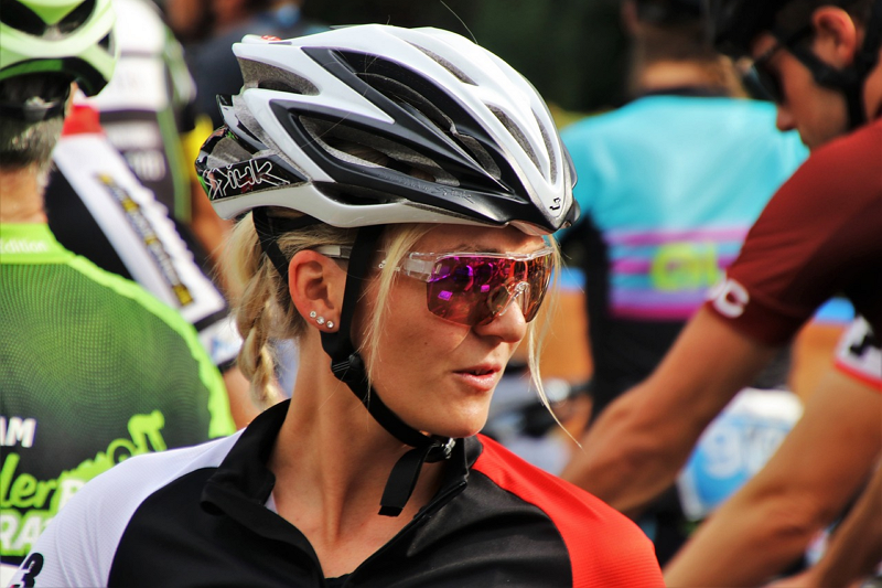Market Trends In Customized Cycling Glasses
