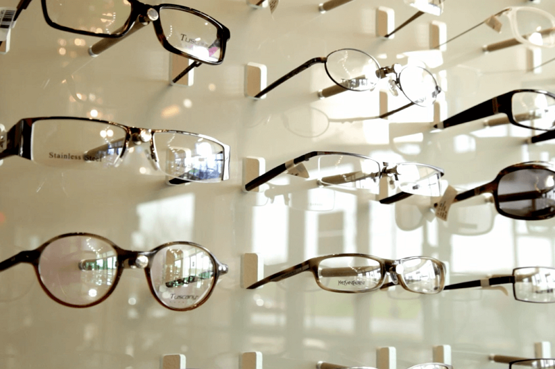 wear glasses production2